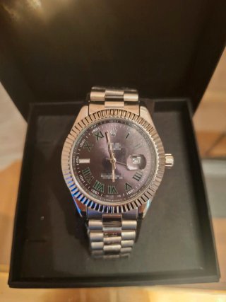 Reloj de acero