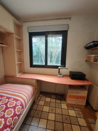 Dormitorio Juvenil Completo en Madera Clara