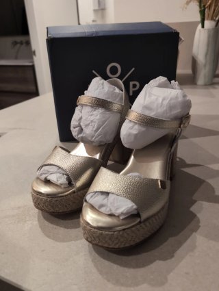 Sandalias POPA doradas