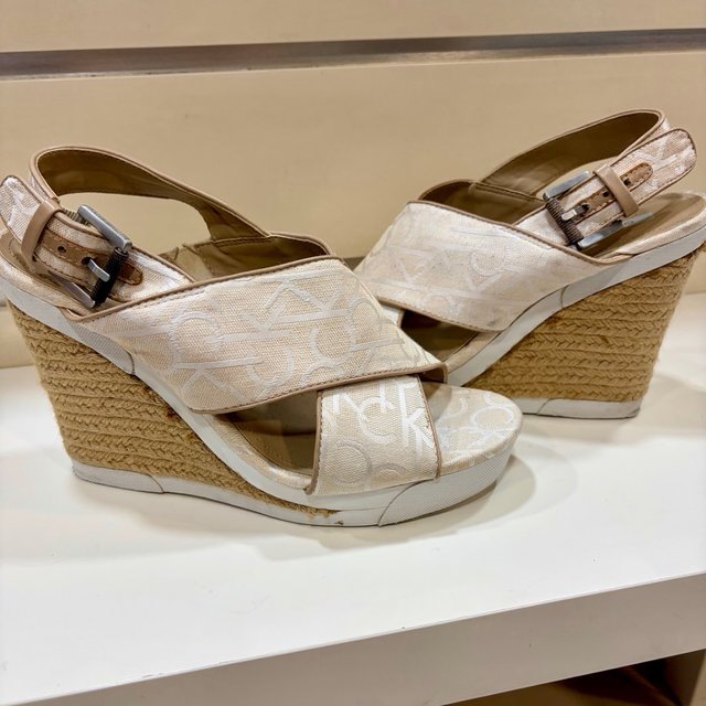 Sandalias cuña marca, Calvin Klein