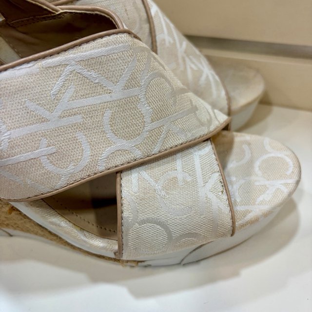 Sandalias cuña marca, Calvin Klein