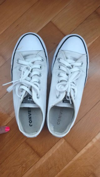 Converse Blancas para Restaurar