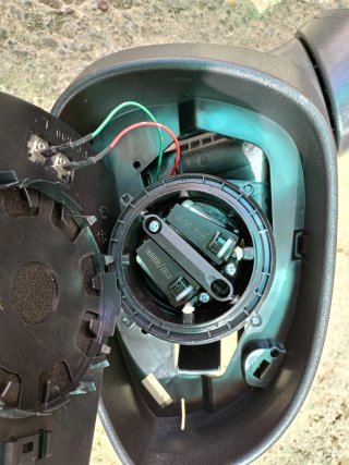 Retrovisor Renault Clio IV con intermitente