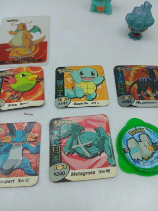 Lote Figuras y Cartas Pokémon