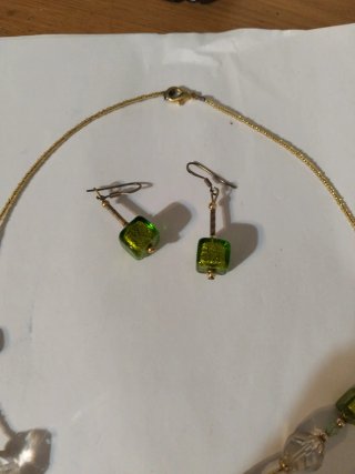 Conjunto collar y pendientes