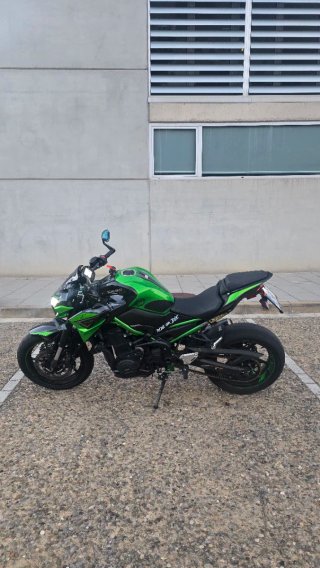 Kawasaki Z900 A2 Limitada en papeles