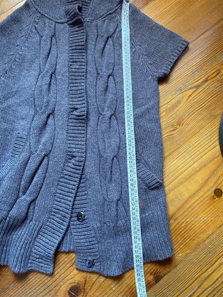 Cardigan lana grigio senza maniche con cappuccio