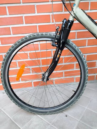 Bicicleta Btwin Urbana MTB Trekking