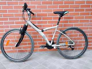 Bicicleta Btwin Urbana MTB Trekking