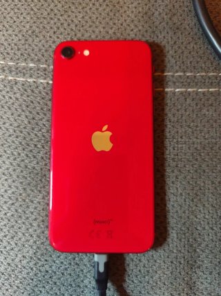 iPhone SE 2da Gen Rojo