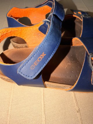 Sandalias Geox niño azul y naranja talla 34