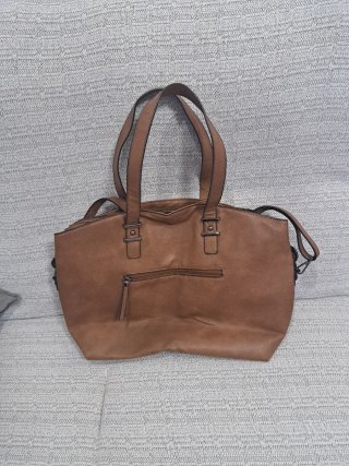 Bolso marrón de piel sintético