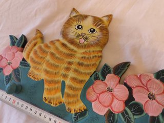 Percha gato y flores de madera