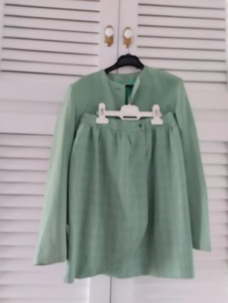 Traje chaqueta y falda verde S/36