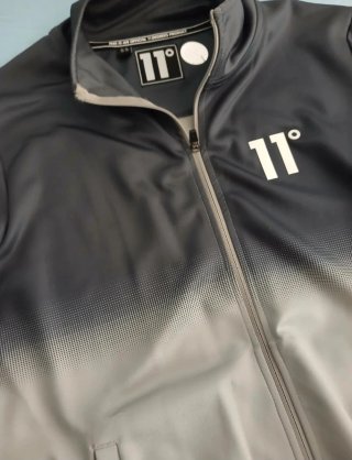 Conjunto chándal Eleven Degrees gris y blanco