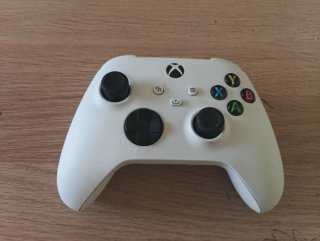 Xbox One S Blanca