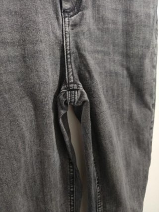 Pantalón tejano gris mujer