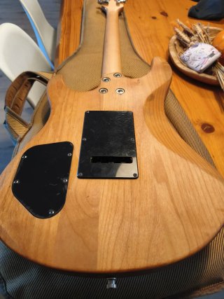 Yamaha RBX620RZ Guitarra Eléctrica