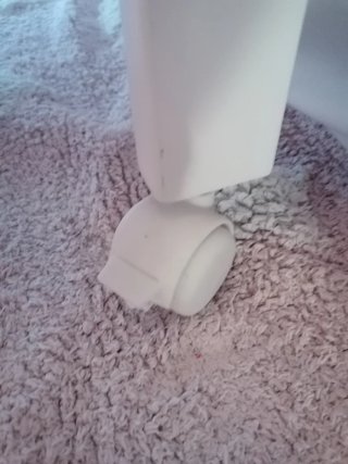 Cuna de madera con colchón