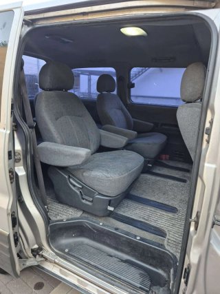 Hyundai H-1 2001