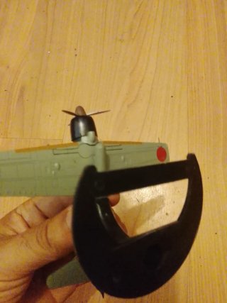 Avión militar escala