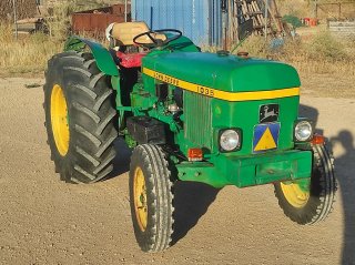 Tractor John Deere 1035