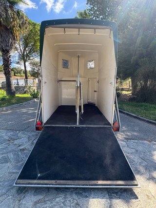 Remolque para caballos
