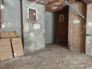 Local de 51 metros cuadrados con patio interior.