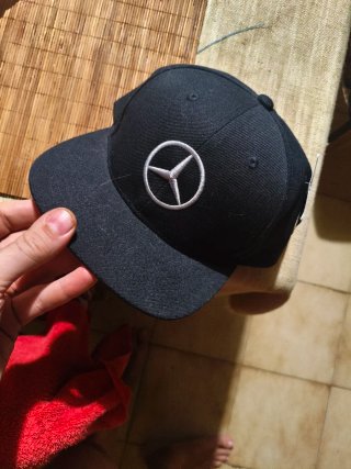 Cappello Mercedes-Benz nero