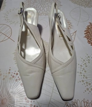 Zapatos blancos slingback