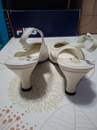 Zapatos blancos slingback