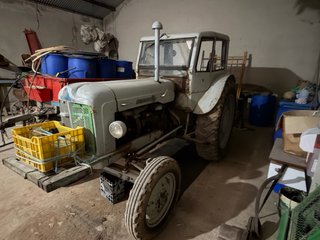 Tractor Ebro