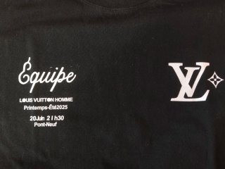 Camiseta Louis Vuitton Negra