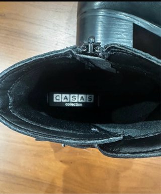 Botines de piel negros