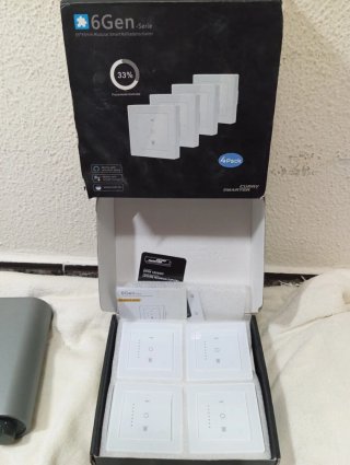 Lote  electrónica Avid y Samsung SmartThings,i