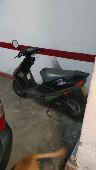 Suzuki AP 50 Scooter