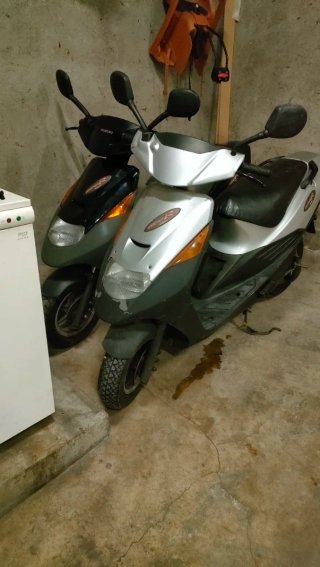 Suzuki AP 50 Scooter