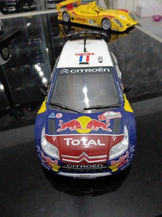 Citroen C4 WRC 1/18 Loeb Red Bull