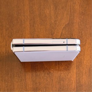 Samsung Galaxy Z Flip 4