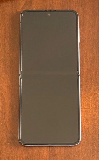 Samsung Galaxy Z Flip 4