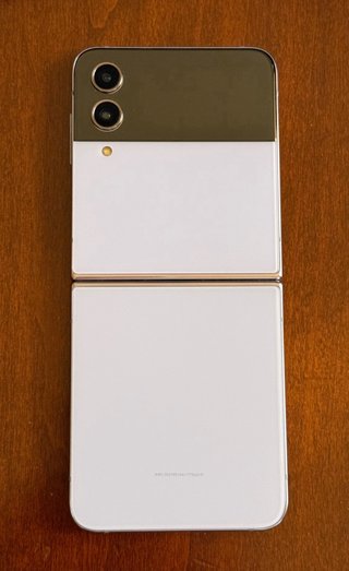 Samsung Galaxy Z Flip 4
