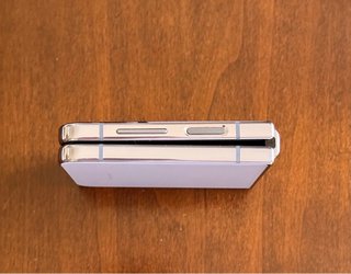 Samsung Galaxy Z Flip 4