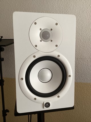 2 Monitores Estudio Yamaha HS7 White + Soportes