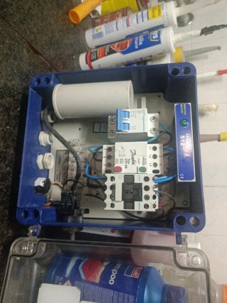 Cuadro de contacto para bomba de pozo
