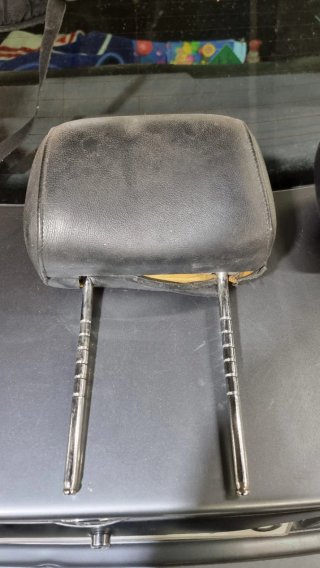 Reposacabezas Cuero BMW E36 (2 unidades)