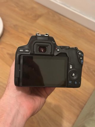 Fotocamera Canon EOS 2500