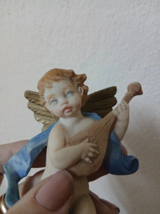 Figura ángel músico 11.5 cm pintada a mano