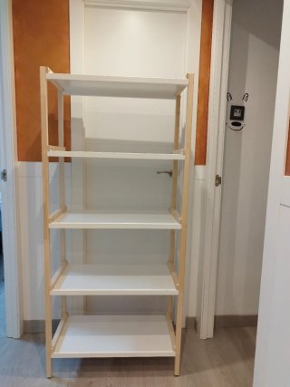 Estantería Escalera Blanca y Madera EKENABBEN