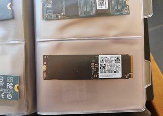 SSD M.2 Samsung 256GB 98% salute SMART PASSED