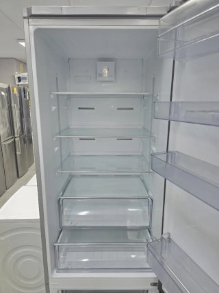 NEVERA COMBI GRUNDIG NO FROST ENERGÍA A+